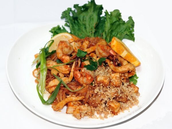 Stir Fried Three Delicacies (Prawn, Squid & Chicken)